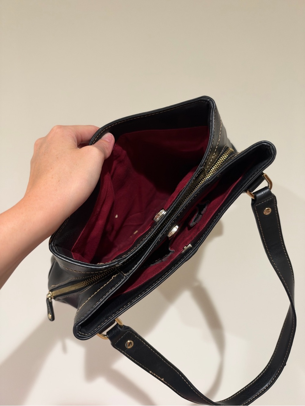 Liz Claiborne Y2K Black Leather Shoulder Bag - Picture 3 of 5